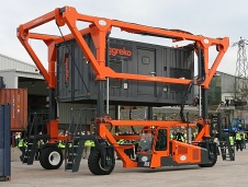 Combilift - Straddle Carrier